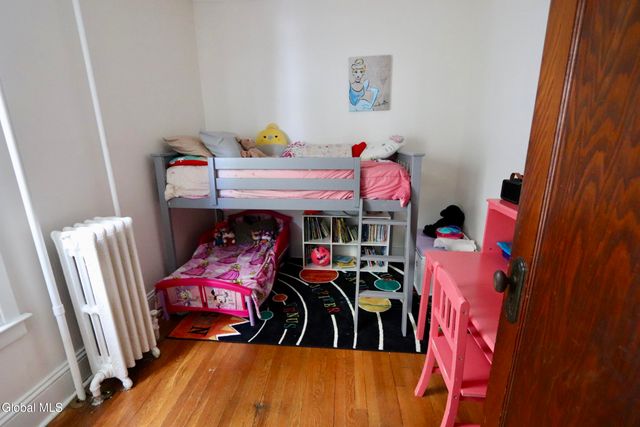 77 S Pine Avenue, Albany, NY 12208