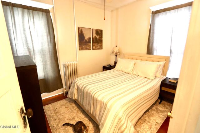 77 S Pine Avenue, Albany, NY 12208