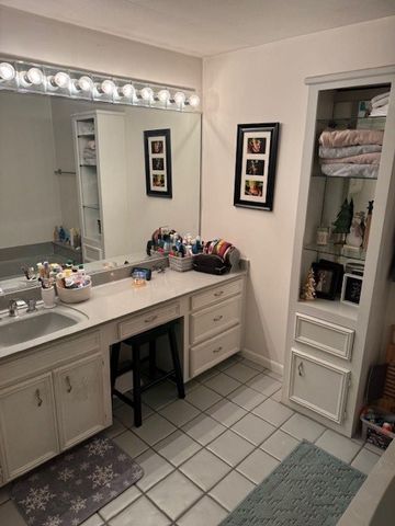 300 Pierremont Road 40, Shreveport, LA 71106