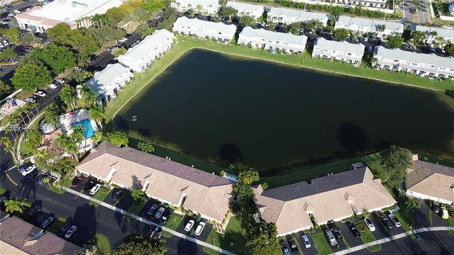 4966 SW 31st Ter, Dania Beach, FL 33312