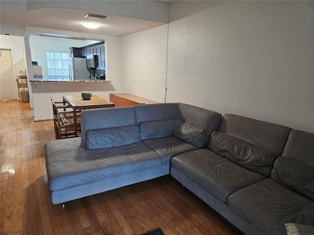 4966 SW 31st Ter, Dania Beach, FL 33312