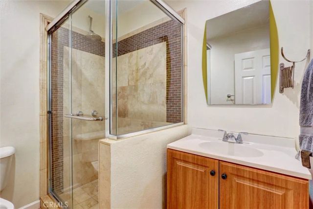 16670 Moorpark, Encino, CA 91436