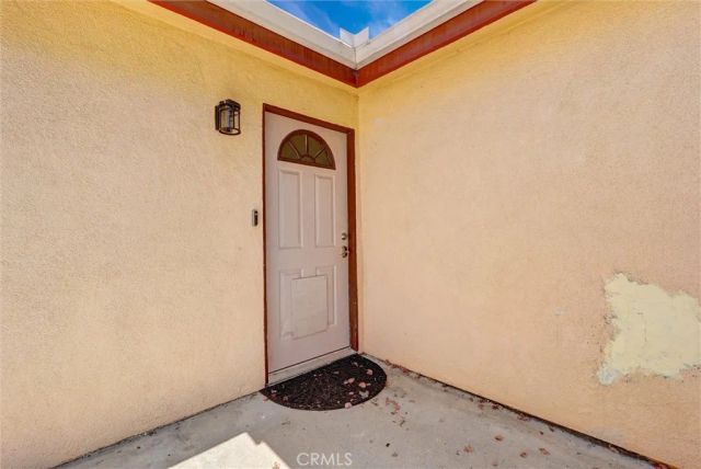 16670 Moorpark, Encino, CA 91436