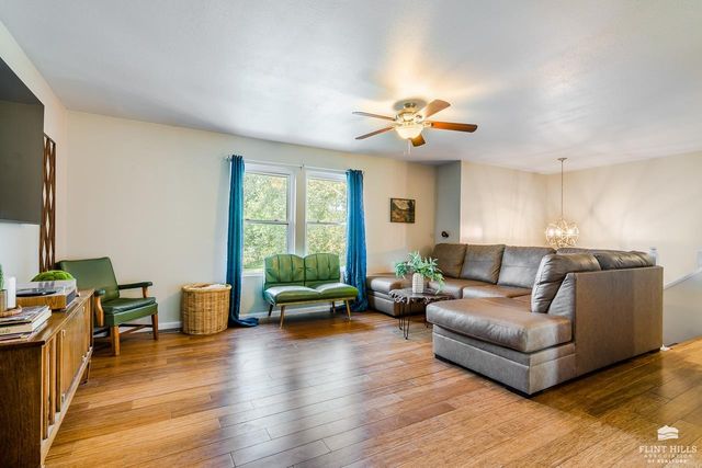 1304 Givens Road, Manhattan, KS 66503