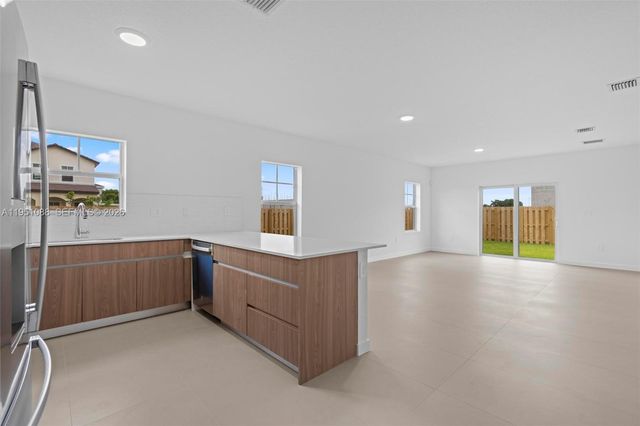 13350 SW 272nd St, Homestead, FL 33032