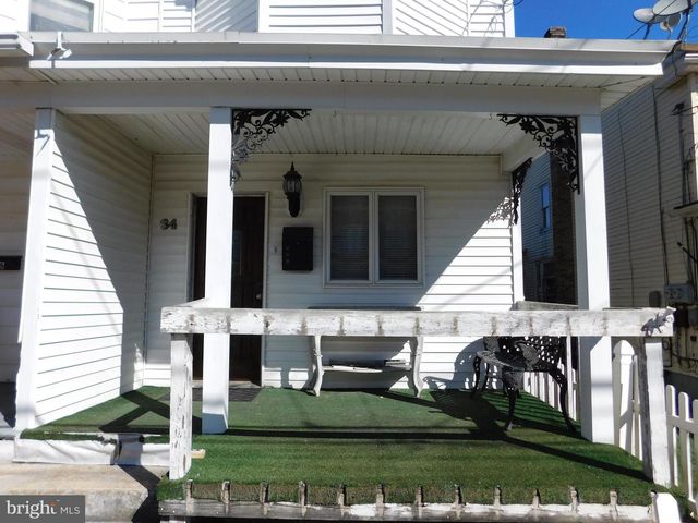 34 W WALTER ST, Summit Hill, PA 18250