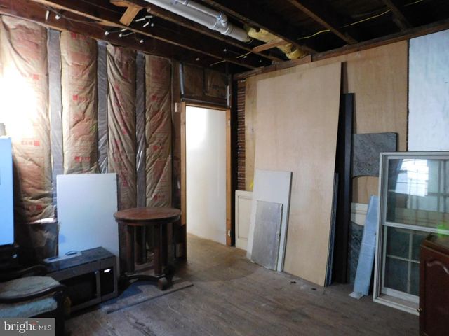 34 W WALTER ST, Summit Hill, PA 18250