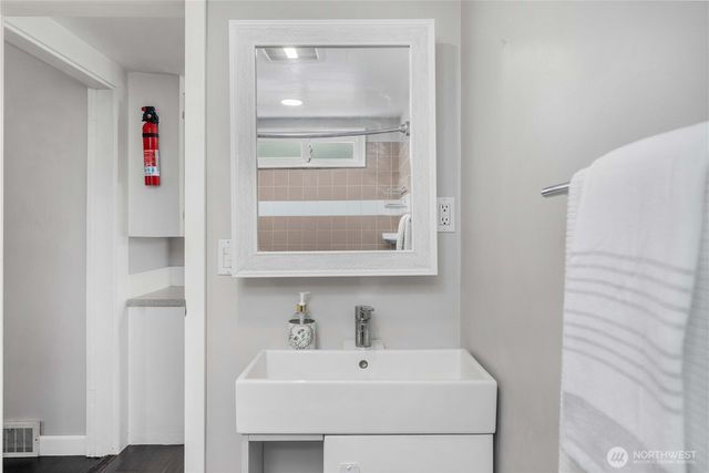 6235 S Lawrence Street, Tacoma, WA 98409