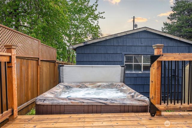 6235 S Lawrence Street, Tacoma, WA 98409