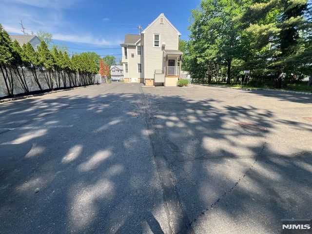772 Union Boulevard, Totowa, NJ 07512