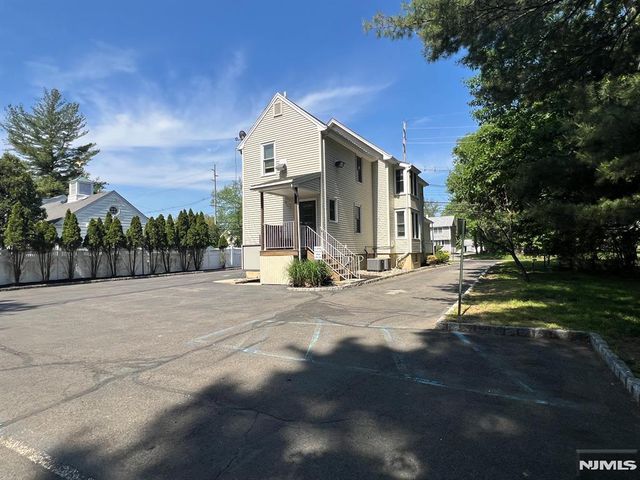 772 Union Boulevard, Totowa, NJ 07512