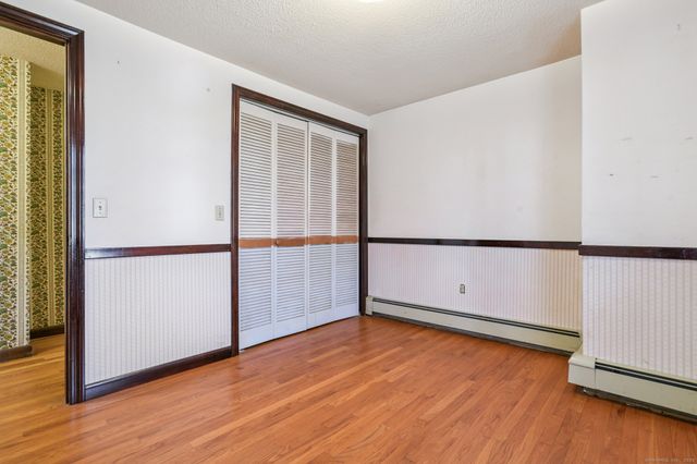 16 Green Avenue, Stonington, CT 06379