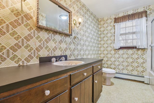 16 Green Avenue, Stonington, CT 06379