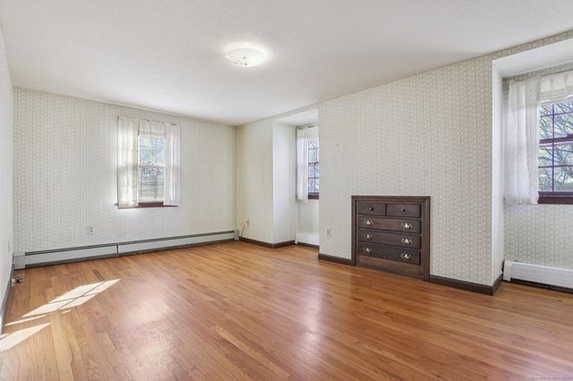 16 Green Avenue, Stonington, CT 06379