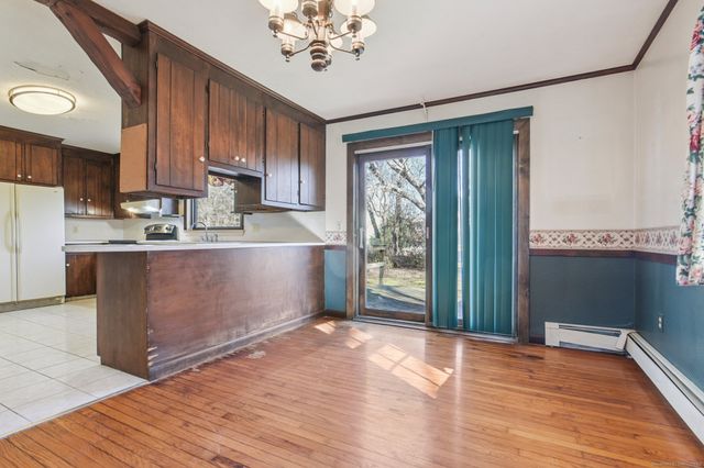 16 Green Avenue, Stonington, CT 06379