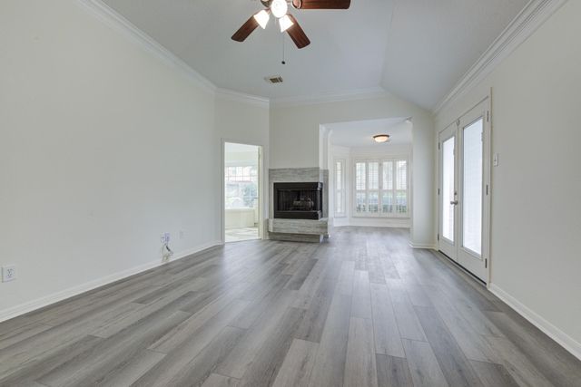 1315 Crescent Parkway Court, Houston, TX 77094