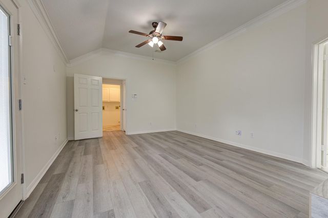 1315 Crescent Parkway Court, Houston, TX 77094