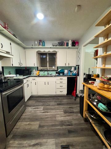 30 Berkshire Drive, Little Rock, AR 72204