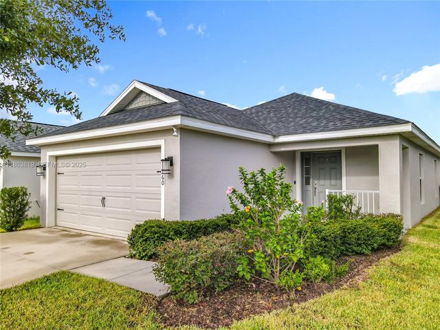 1060 Cascade Drive, Davenport, FL 33837