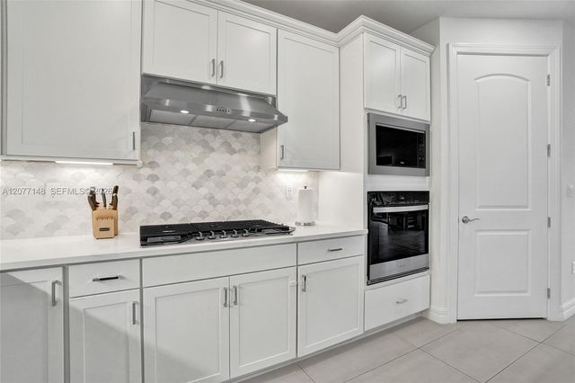 2357 Rollingwood Court, Oakland Park, FL 33309