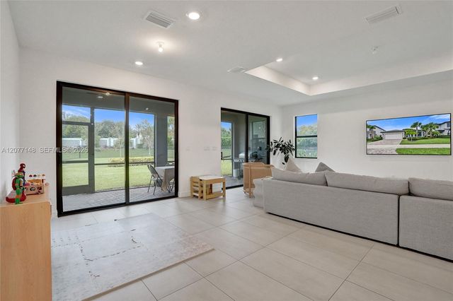 2357 Rollingwood Court, Oakland Park, FL 33309