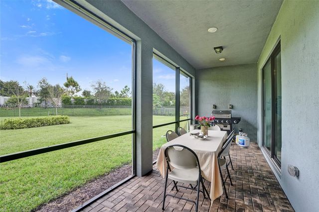 2357 Rollingwood Court, Oakland Park, FL 33309