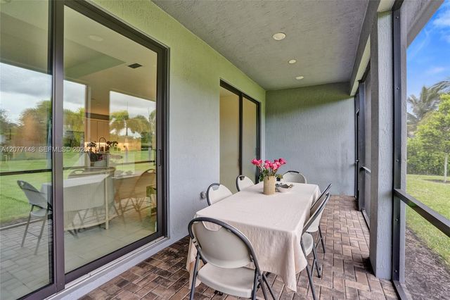2357 Rollingwood Court, Oakland Park, FL 33309