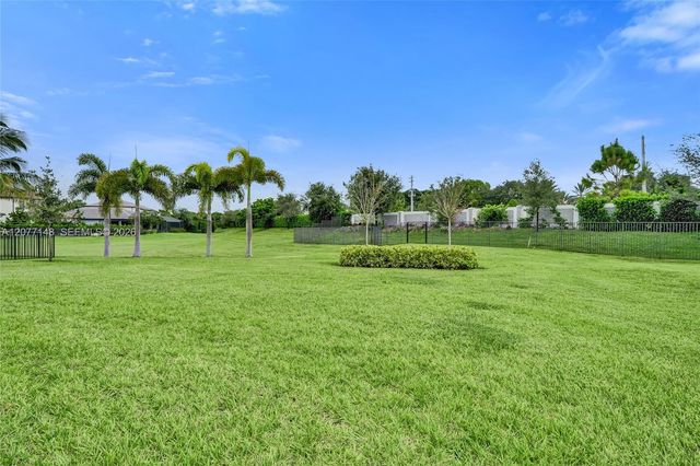 2357 Rollingwood Court, Oakland Park, FL 33309