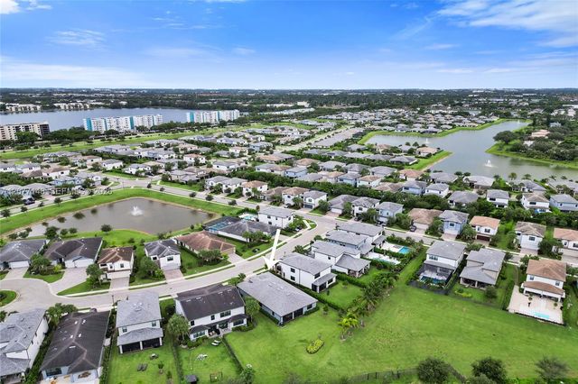 2357 Rollingwood Court, Oakland Park, FL 33309
