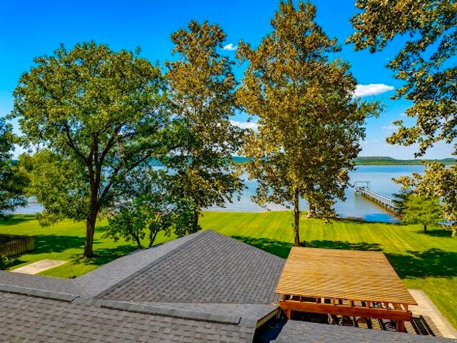 1017 Airport Road, Possum Kingdom Lake, TX 76449