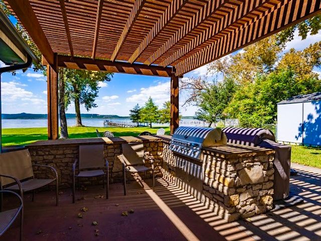 1017 Airport Road, Possum Kingdom Lake, TX 76449