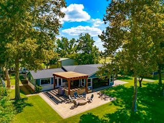 1017 Airport Road, Possum Kingdom Lake, TX 76449