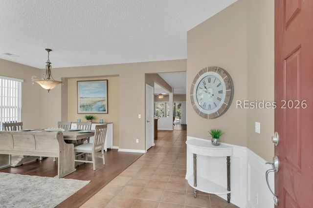 29 Holly Ribbons Cir, Bluffton, SC 29909