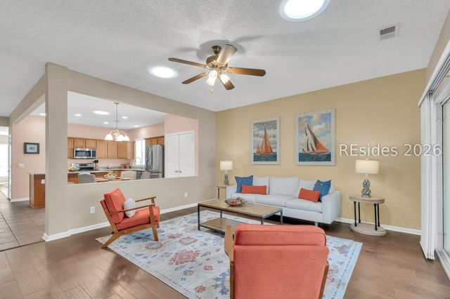 29 Holly Ribbons Cir, Bluffton, SC 29909