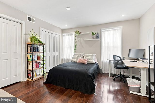1831 REED ST, Philadelphia, PA 19146