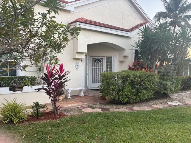 6208 Bear Creek Court, Lake Worth, FL 33467