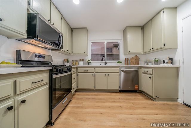 12013 Rockridge, Fontana, CA 92337