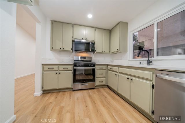 12013 Rockridge, Fontana, CA 92337