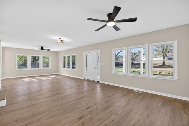 18 Dyer Circle, Carrollton, GA 30116