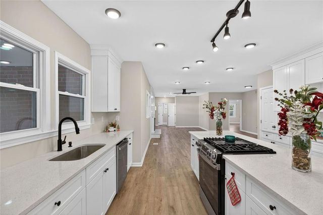 18 Dyer Circle, Carrollton, GA 30116