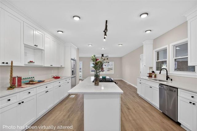 18 Dyer Circle, Carrollton, GA 30116