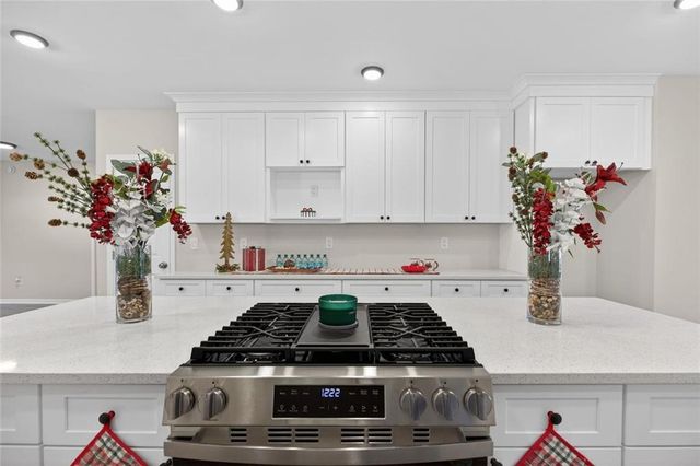 18 Dyer Circle, Carrollton, GA 30116