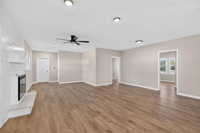 18 Dyer Circle, Carrollton, GA 30116