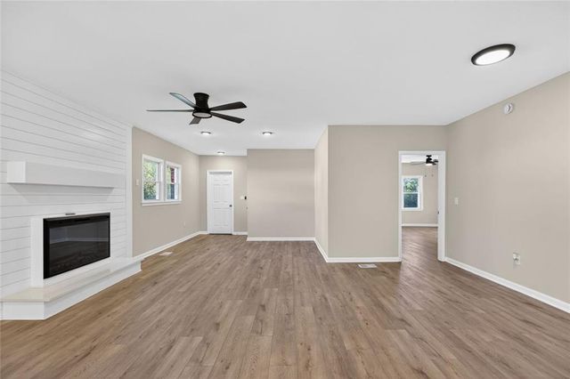 18 Dyer Circle, Carrollton, GA 30116