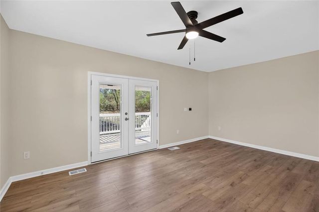 18 Dyer Circle, Carrollton, GA 30116