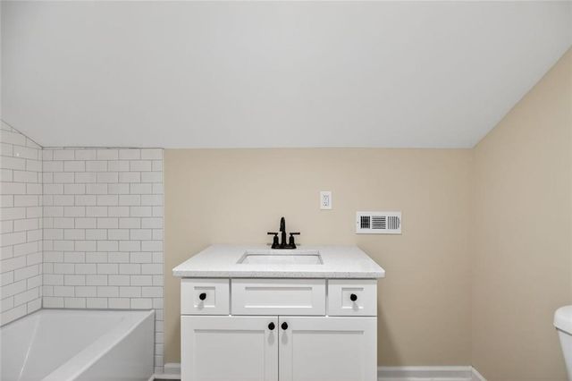 18 Dyer Circle, Carrollton, GA 30116