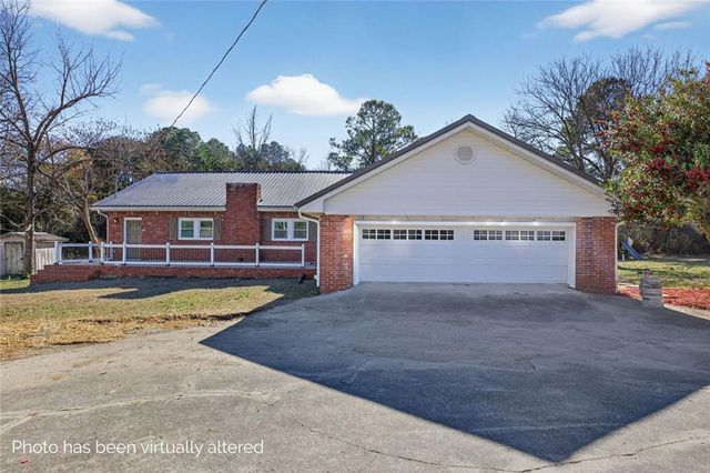 18 Dyer Circle, Carrollton, GA 30116