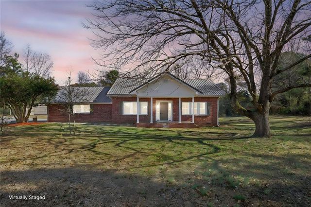 18 Dyer Circle, Carrollton, GA 30116