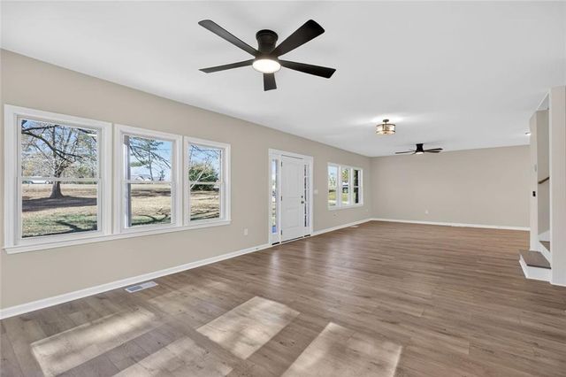 18 Dyer Circle, Carrollton, GA 30116