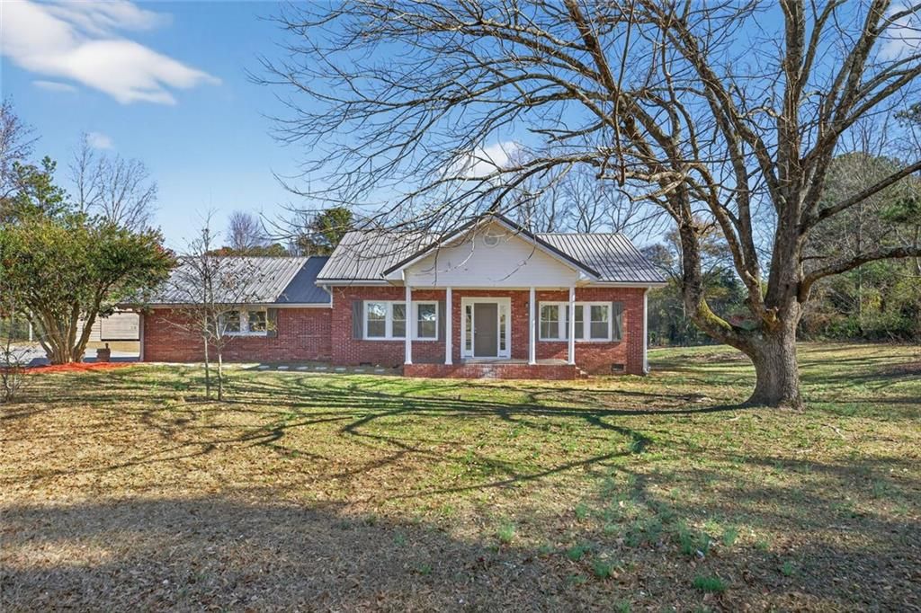 18 Dyer Circle, Carrollton, GA 30116